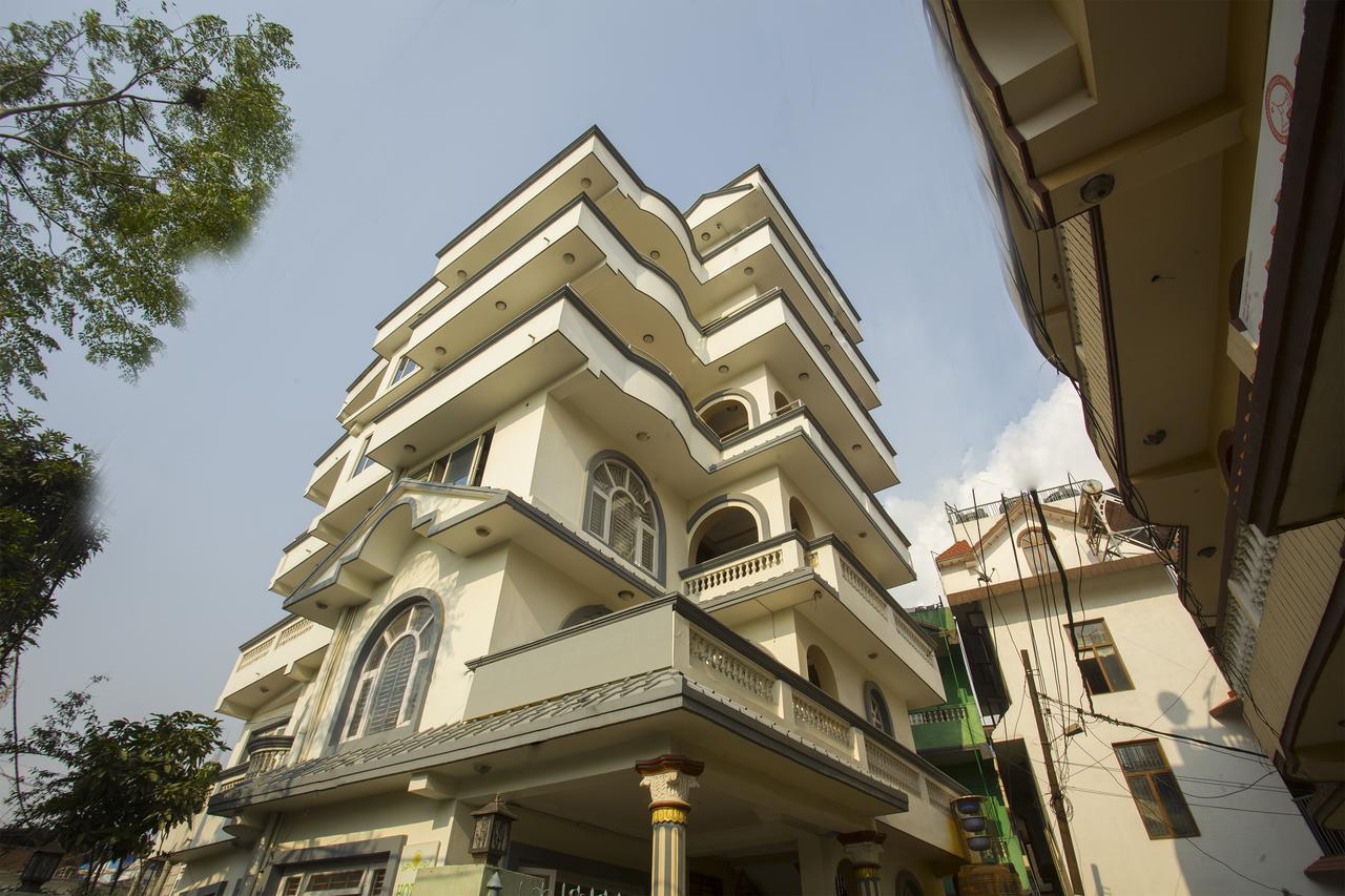 Oyo 145 Sirahali Khusbu Hotel &Lodge Kathmandu Exterior photo