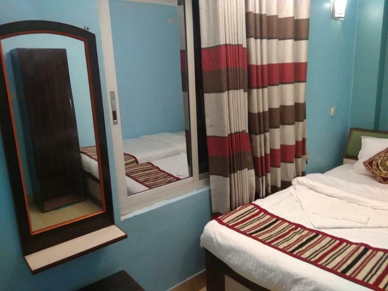 Oyo 145 Sirahali Khusbu Hotel &Lodge Kathmandu Exterior photo